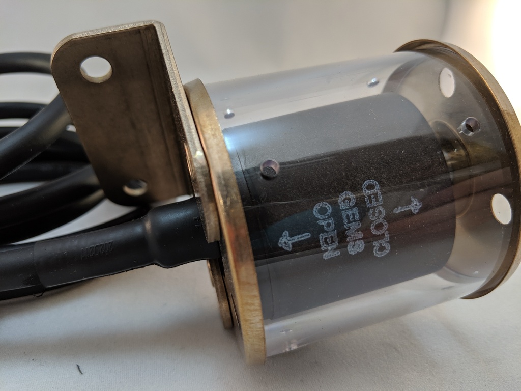LS-270 SLOSH SHIELD LEVEL SWITCH FLOAT N.C. 20VA