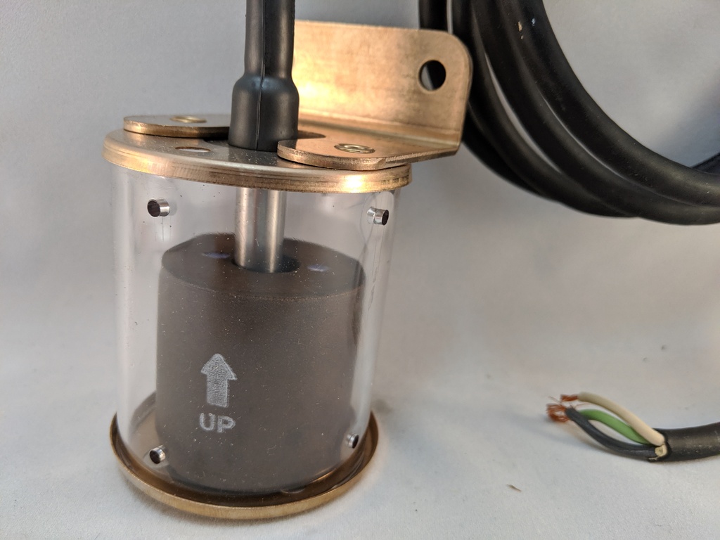 LS-270 SERIES LEVEL SWITCH, 3 WIRE, SPDT, 6'-0 CABLE