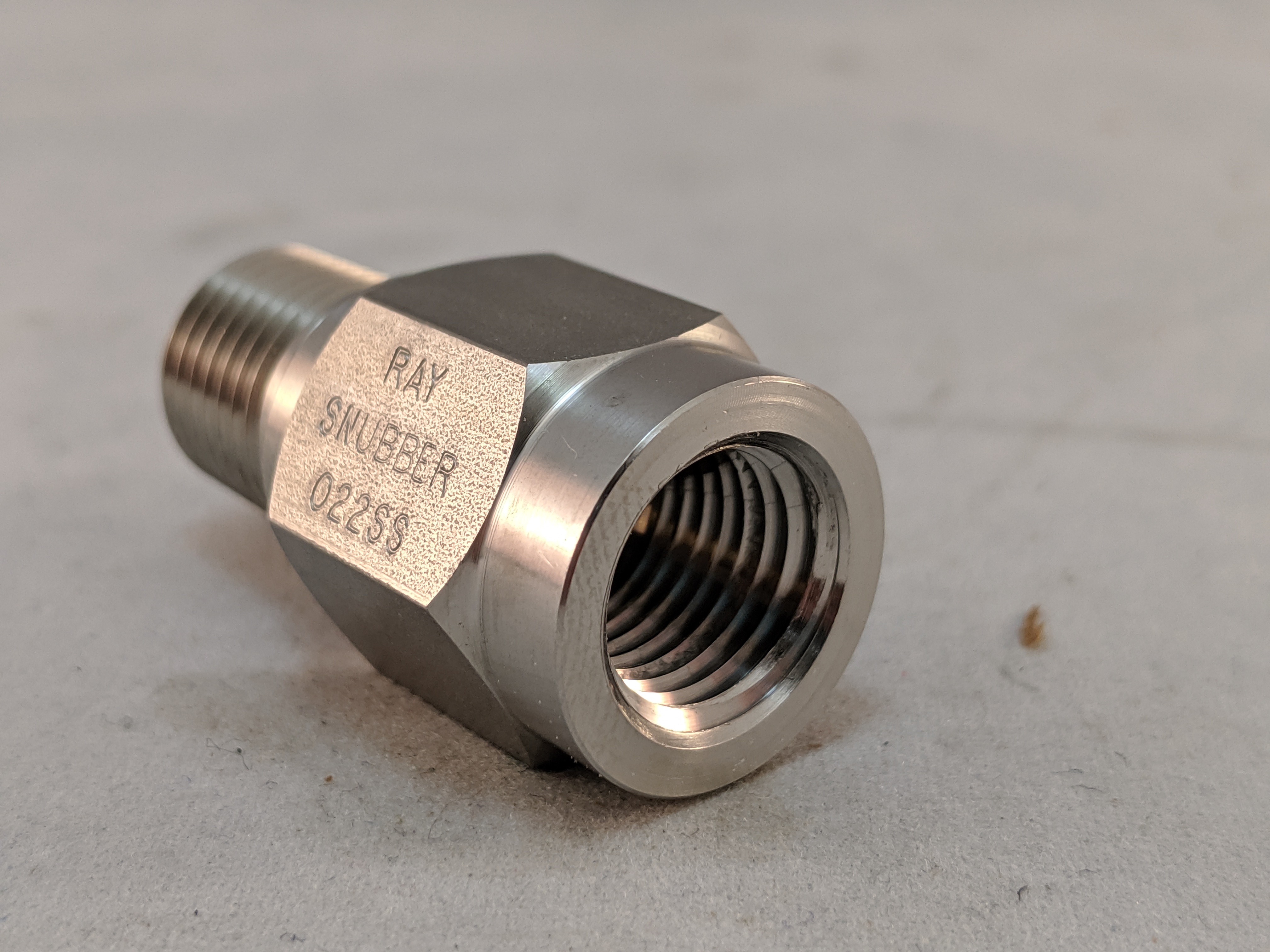 RAY SNUBBER 1/4" NPT 316SS 15,000 PSI MAX