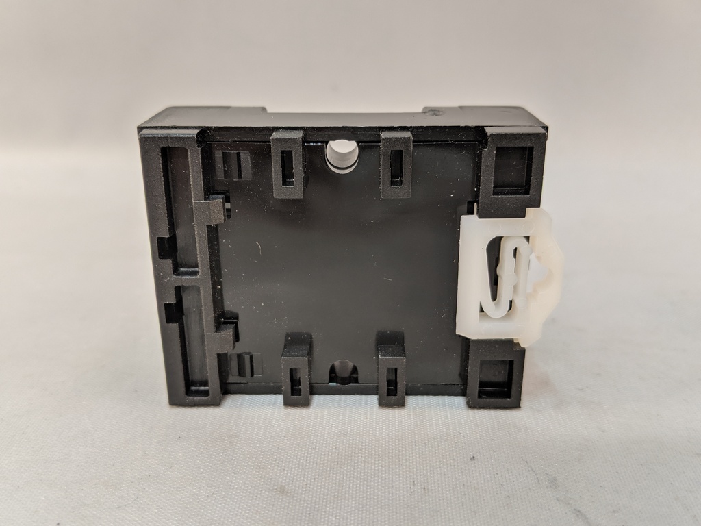 8-PIN SOCKET,DIN OR SURFACE MOUNT