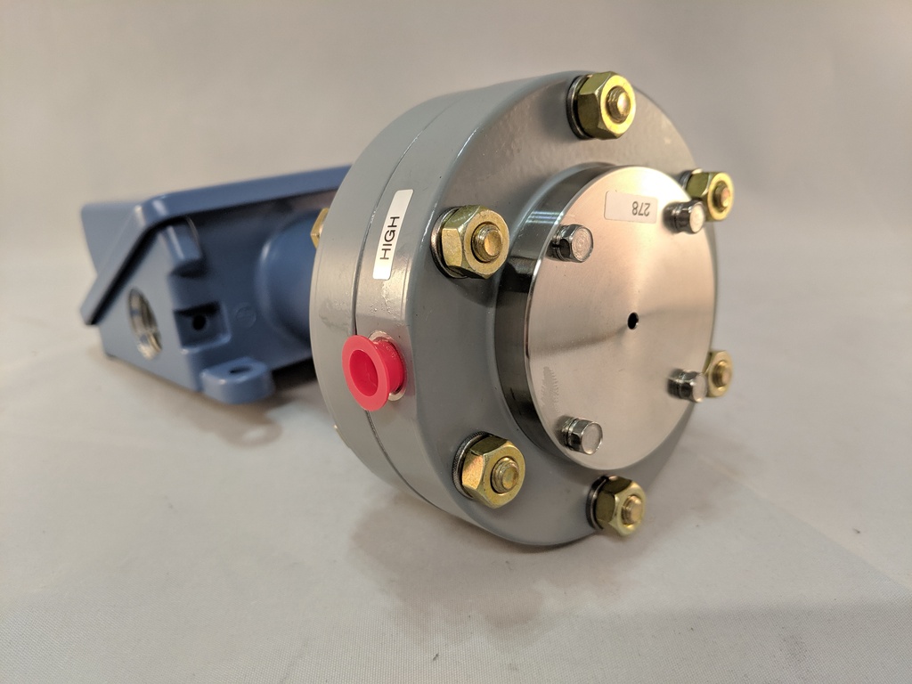 UEC D/P SWITCH NEMA 4X 5-50PSI ADJUSTABLE DEADBAND
