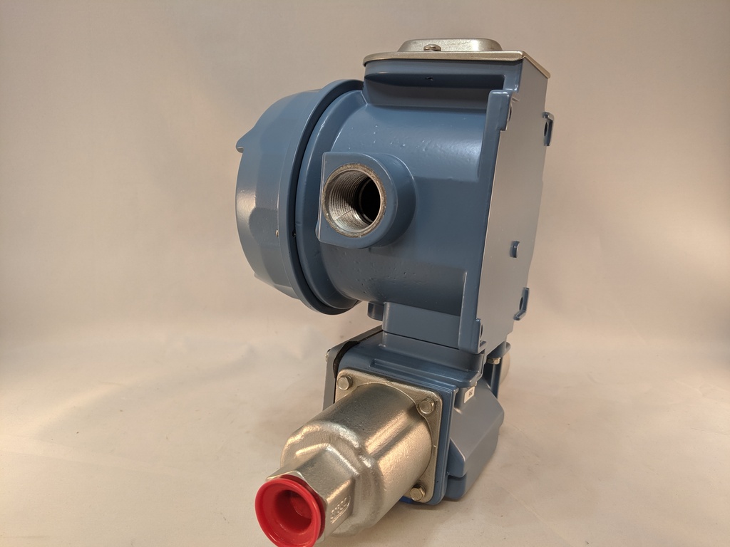 UEC 120 SERIES D/P SWITCH 3-30PSID 1/2"NPT SS BELLOWS