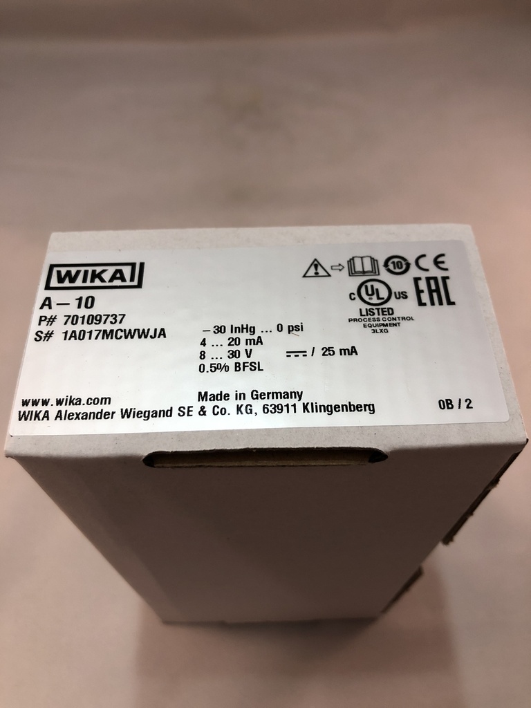 WIKA A-10; -30 InHG Vacuum; 1/4 NPT; 4 ... 20 mA, 2-wire