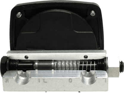PISTON TYPE GAUGE MODEL 120, 0-75 PSID, 2.5" DIAL