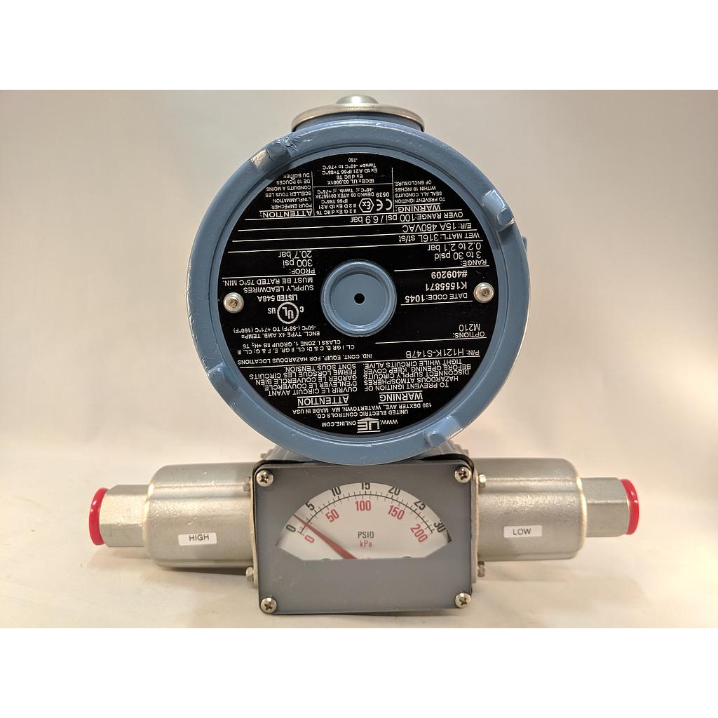 UEC 120 SERIES D/P SWITCH 3-30PSID 1/2"NPT SS BELLOWS