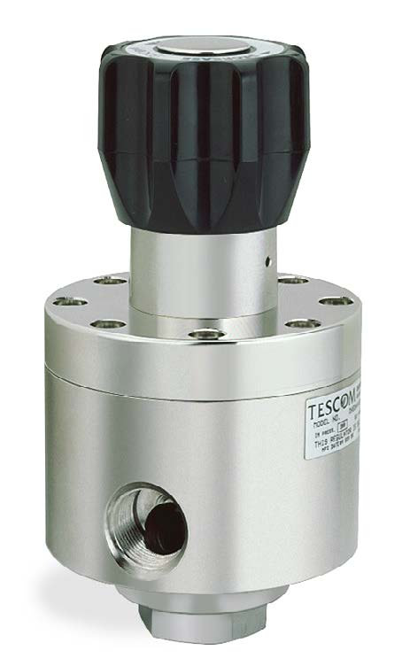 DH Series Pressure Reducing Regulator, Spring Loaded w/Handknob, 316SS, 0-100PSI Outlet, One Outlet Gauge 1/4"NPT Port, 1"NPT Inlet/Outlet Ports