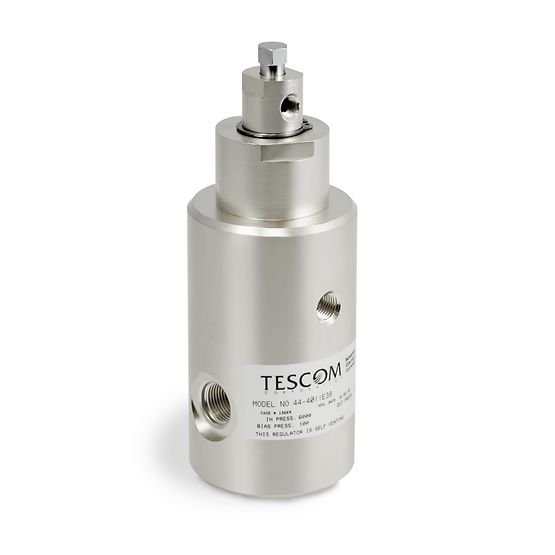 TESCOM™ 44-4000 Series Spring Diving Regulator