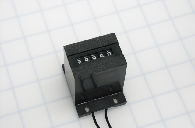 Electric Counter, Base Mount, 7 FIGS. UL, 115 VAC, Electro-​Mechanical Non-Reset Counter