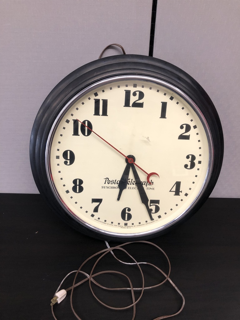 Vintage 20in 1930's POSTAL TELEGRAPH Synchronous Electric Time Wall Clock