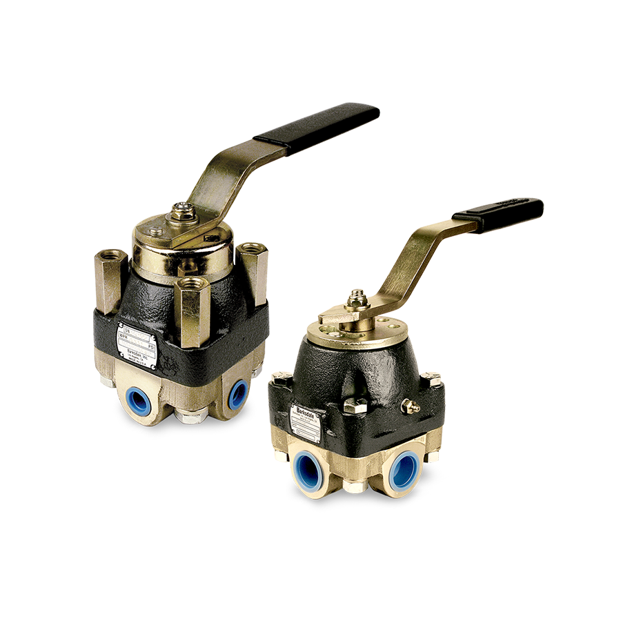 Barksdale 140 Heavy Duty Valve for Lubricated Water or Hydraulic Oil, 3000 psi (206 bar), 4-Way Selector, 1/4" NPT, Panel Mount, 3,000 psi Water and Hydraulic, 2,000 psi Air, Open Center Flow Pattern, Three Position, SAE Straight Porting