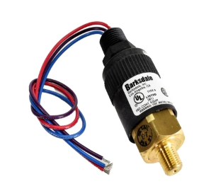 Barksdale Series 96211, Pressure Switch, 25-125psi, 1/2" NPT Male Conduit Connection with 12" Leads, Brass Body, Nema 4, 1/4"NPT Port