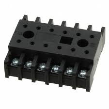 [2300200] 12 PIN SOCKET, BASE MOUNTING, SCREW TERMINALS