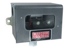 [APH-7021-153-39] MERCOID Diaphragm operated pressure switch, range 10-125 psig (.69-8.6 bar), SPDT snap switch, low deadband 3 psig (0.21 bar), high deadband 7 psig (0.48 bar), max. pressure 160 psig (11.0 bar), Explosion-proof Enclosure (NEMA 7.9)