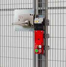 [TA3T6AKL71FT0] AT Tongue & Head - Rear Facing; AKA Master Lock with Dust Cover; Foot