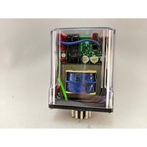 [26MB1A0C] Low-Water Cutoff Level Control, 10k Ohm Sensitivity, 120VAC, 11 Pin Octal Mount, No Enclosure, N.C. Pushbutton Feature