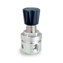 [44-3264H282-296] Pressure Reducing Regulator, 316 SS Body/Diaphragm/Spring, 0-200 PSI Outlet, 1.8 Cv, Teflon Seal/O-Ring, 1/2" NPT Ports, 500 PSI Max Inlet, Outlet Gauge Port at 90 Degrees